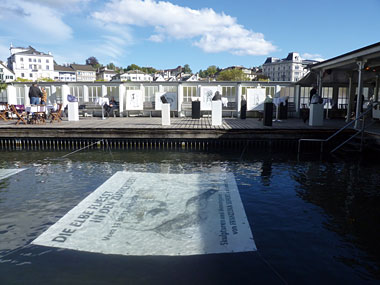 Die Elbe fließt in den Zürichsee, Frauenbadi Zürich